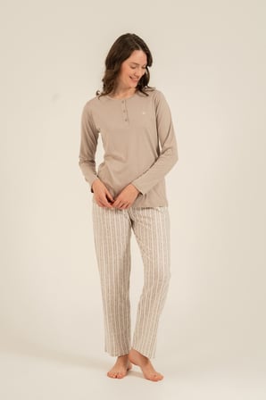Kadın Uzunkol Vizon Pijama Takım, Yuvarlak Düğmeli Yaka, Cep Detaylı  %50 Pamuk %50 Modal Kumaş,