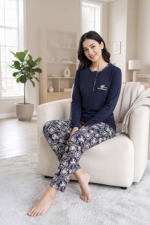 Kadın Lacivert  Pamuk Uzunkollu Pijama Takım, Rahat Kalıp, Yakası Düğmeli, Cep Detaylı