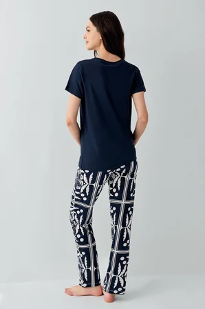 Kadın Modal Pijama Takımı %50 Pamuk %50 Modal – Kısa Kollu Üst & Desenli Alt, Ev Giyimi