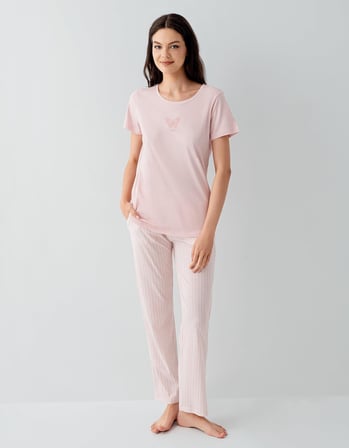Kadın Yazlık %50 Pamuk %50 Modal Pijama Takımı – Kısa Kollu, Çizgili Alt, Rahat Ev Giyimi