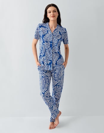 Kadın Desenli Kısa Kollu Düğmeli Pijama Takımı – %50 Pamuk %50 Modal, Yumuşak ve Nefes Alabilen