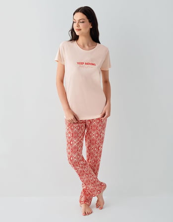 Kadın %50 Pamuk %50 Modal Kısa Kollu Pijama Takımı – Yumuşak Dokulu, Desenli Alt, Rahat Kalıp