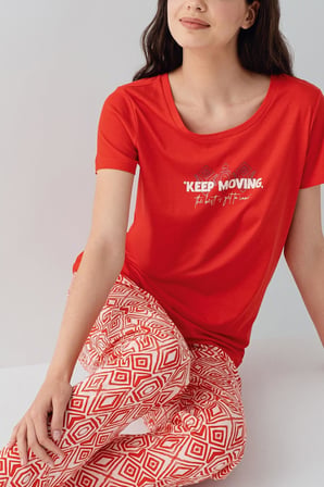 Kadın %50 Pamuk %50 Modal Kısa Kollu Pijama Takımı – Yumuşak Dokulu, Desenli Alt, Rahat Kalıp