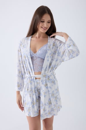 Kadın %50 Pamuk %50 Modal 3’lü Dantelli Şort Pijama & Sabahlık Seti – Hafif, Nefes Alan Ev Giyim Takımı