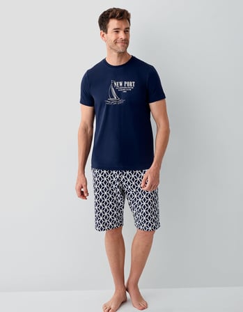 Anne baba çocuk uyumlu aile pijama takımı. %100 pamuk kumaş, yazlık rahat kesim ve modern deniz temalı tasarım
