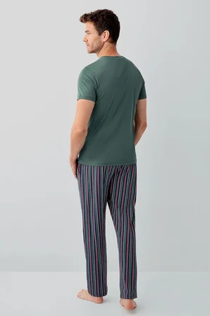 Erkek %100 Pamuk Kısa Kollu Pijama Takımı – Cepli Çizgili Alt, Kısakol Üst, Rahat Kalıp