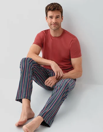 Erkek %100 Pamuk Kısa Kollu Pijama Takımı – Cepli Çizgili Alt, Kısakol Üst, Rahat Kalıp