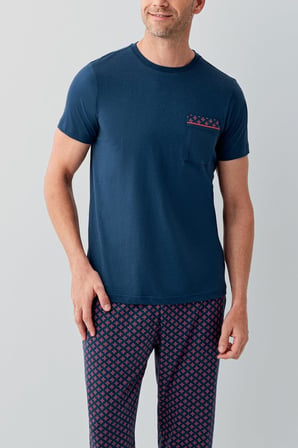 Erkek %100 Pamuk Pijama Takımı – Kısa Kollu Cepli T-Shirt & Desenli Uzun Pijama Altı