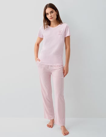 Kadın Cepli Pijama Takımı %50 Pamuk %50 Modal – Kısa Kollu Tişört ve Çizgili Alt Pijama