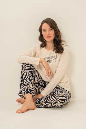 Kadın Açık Bej Modal Kumaş Uzunkol Pijama Takım, %50 Pamuk %50 Modal