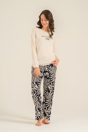 Kadın Açık Bej Modal Kumaş Uzunkol Pijama Takım, %50 Pamuk %50 Modal