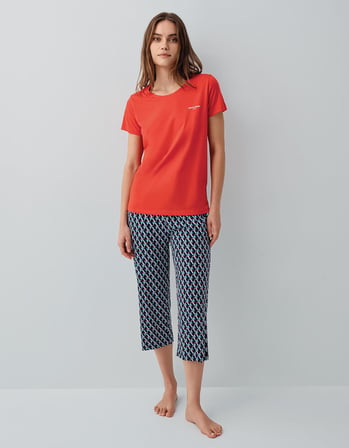 Pierre Cardin Kadın Kapri Pijama Takımı – %50 Pamuk %50 Modal, Kısa Kollu Üst, Desenli Alt