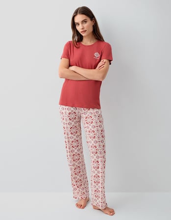 Kadın Yazlık Bordo %50 Pamuk %50 Modal Pijama Takımı – Kısa Kollu Bisiklet Yaka Üst ve Desenli Uzun Alt, Rahat Kesim