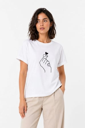 Kadın Kore Parmak Kalp Aşk Temalı Minimal Baskılı Tişört Yazlık Kısa Kol T-Shirt  - Beyaz
