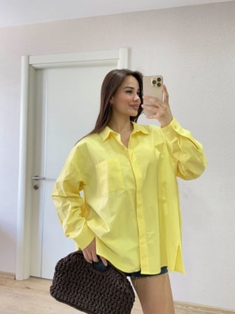 Kadın Oversize Pens Detaylı Cepli Yırtmaçlı Rahat Kalıp Poplin Gömlek - Sarı
