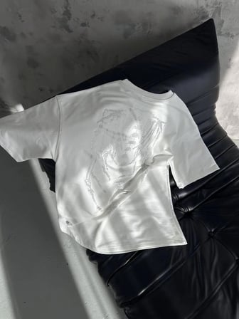 Unisex Taşlı Bisiklet Yaka T-Shirt - Beyaz