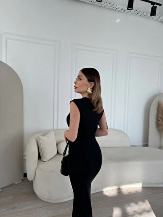 Kolsuz Uzun Likralı Elbise - Siyah