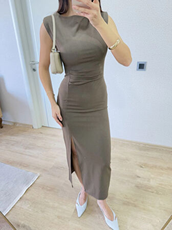 Yırtmaç Detaylı Sırtlı Kapalı Yandan Derin Yırtmaç Detaylı Kolsuz Elbise - Antrasit