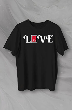 Sevgililer Günü İçin Özel Tasarım Love Baskılı T-shirt - Siyah