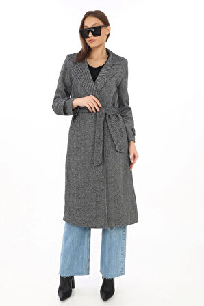 Kadın Balık Sırtı Kaşe Kaban - Uzun Boy Kruvaze Yaka Kuşaklı Astarlı Kışlık Tesettür Kaban, Yünlü Dokuma Kaşmir Kumaş, Cepli Rahat Oversize Kalıp Şık Modern Kaban Mont Modeli (Günlük ve Özel Gün Kombinlerine Uygun) - Füme