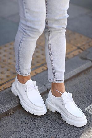 Shoetyle - Beyaz Deri Bağcıklı Erkek Günlük Ayakkabı 101-9009