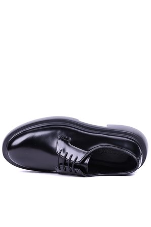 Shoetyle - Hakiki Açma Deri Günlük Erkek Ayakkabı - 250-12-450 