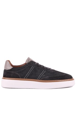 Shoetyle - Hakiki Süet Deri Antrasit Gri Renk Bağcıklı Günlük Erkek Ayakkabı - 250-3001