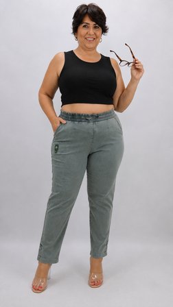 Büyük Beden Akar Kumaş Mom Lastikli Yüksek Bel Bağcıklı Paça Düğme Detaylı Kadın Pantolon