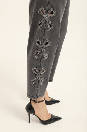 Büyük Beden Yüksek Bel Taş Detaylı Likralı Beli Lastikli Denim Mom Kadın Pantolon