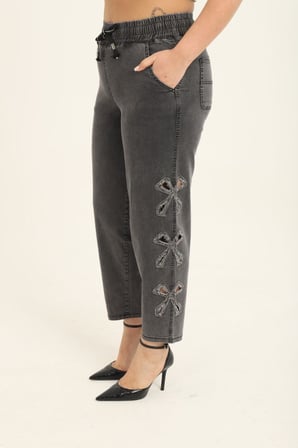 Büyük Beden Yüksek Bel Taş Detaylı Likralı Beli Lastikli Denim Mom Kadın Pantolon