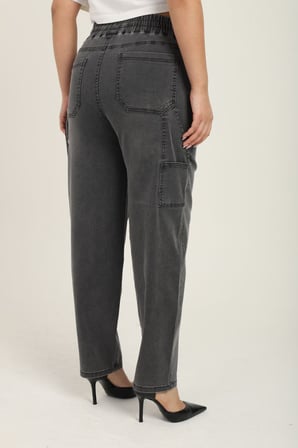 Büyük Beden Beli Lastikli Cepli Likralı Denim Mom Kesim Kadın Pantolon