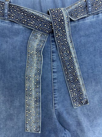 Büyük Beden Kemerli Likralı Taşlı Denim Kadın Pantolon