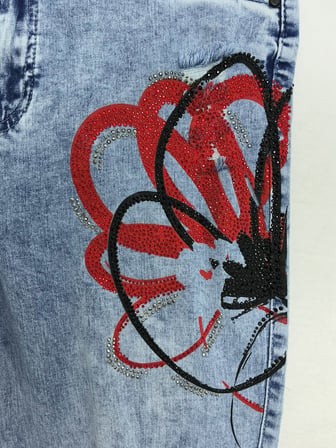 Büyük Beden Yüksek Bel Yıkamalı Denim Yırtık ve Taş İşlemeli Baskı Detaylı Kadın Pantolon