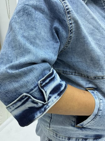 Büyük Beden Fermuarlı Lale Desenli Yıkamalı Denim Kapri Kol Kadın Ceket