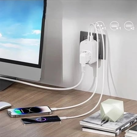 Tekli Yüksek Voltaj Korumalı Duvar Prizi 2x Type-c 1x Usb Çıkışlı Priz Grup Priz Çoğaltıcı Beyaz