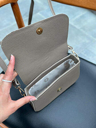 Hakiki Deri Kadın Çanta – Kişiye Özel, İsim Baskılı, Şık ve Kullanışlı | Viola 1524