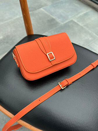 Hakiki Deri Kadın Çanta – Kişiye Özel, İsim Baskılı, Şık ve Kullanışlı | Viola 1524