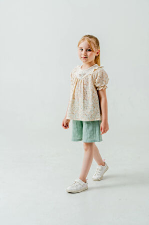 Çiçek Nakışlı Şortlu Kız Bebek Müslin Takım 3814