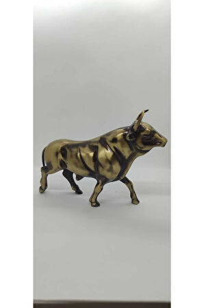 Pirinç Boğa Heykeli