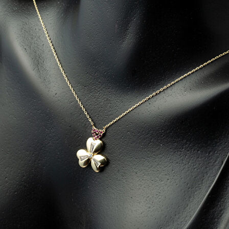 3 Kalpli Baget Taşlı Altın Kolye