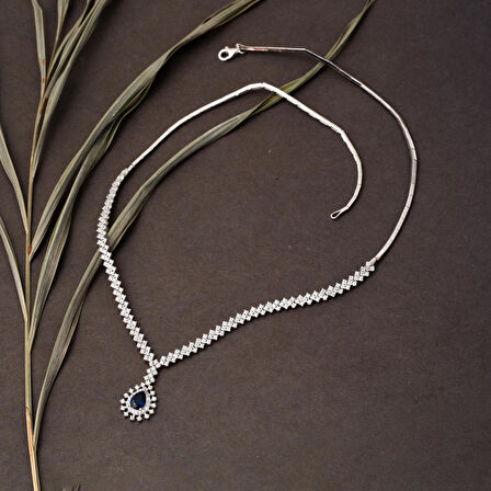 Lacivert Damla Taşlı Suyolu 14 Ayar Beyaz Altın Kolye