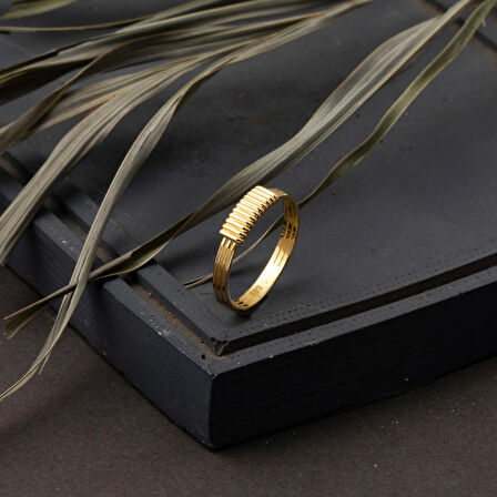 Magne 14 Ayar Taşsız Minimal Altın Yüzük