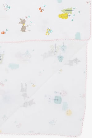 Breeze Yenidoğan Bebek Müslin Battaniye Bahar Temalı Ceylancık Desenli Beyaz