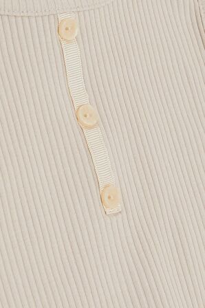 BREEZE Kız Çocuk Crop Tişört Düğme Aksesuarlı 9-14 Yaş, Bej