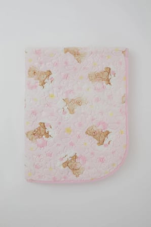 Breeze Golden Yenidoğan Bebek Battaniyesi Emboss Kabartma Ayıcık Desenli Pembe