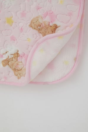 Breeze Golden Yenidoğan Bebek Battaniyesi Emboss Kabartma Ayıcık Desenli Pembe