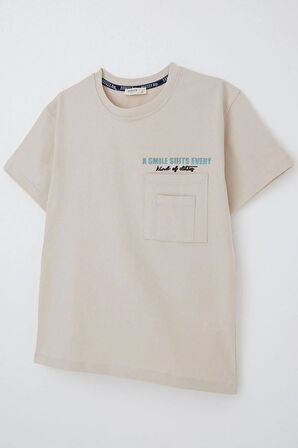 Breeze Erkek Çocuk Tişört Çift Cep Detaylı Kabartma Yazı Baskılı 6-12 Yaş, Bej
