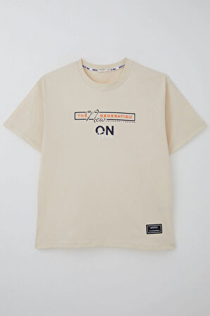 Breeze Erkek Çocuk Tişört Yazı Baskılı Arma Detaylı 9-14 Yaş, Krem