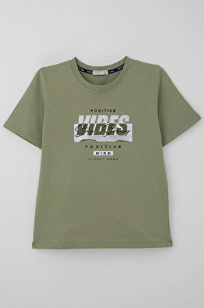 Breeze Erkek Çocuk Tişört Motivasyon Temalı & Sırt Kısmı Yazı Baskı Detaylı 9-16 Yaş, Haki Yeşil