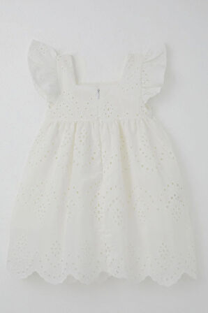Breeze Kız Çocuk Elbise Çiçek Nakışlı Arka Kısmı Fermuarlı 3-8 Yaş, Ekru